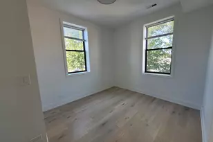 1334 W Bryn Mawr Ave, Chicago, IL 60660 - Photo 8