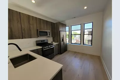 1334 W Bryn Mawr Avenue #3R, Chicago, IL 60660 - Photo 4