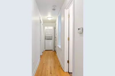 2533 W Berwyn Street #2, Chicago, IL 60625 - Photo 8