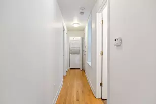 2533 W Berwyn St, Chicago, IL 60625 - Photo 8