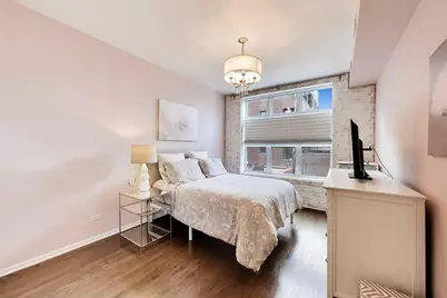 1962 W Lawrence Avenue #201, Chicago, IL 60640 - Photo 10