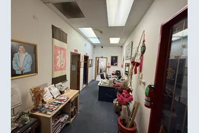 665 Pasquinelli Drive #B201, Westmont, IL 60559 - Photo 4