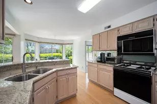 61 Caribou Crossing, Northbrook, IL 60062 - Photo 12