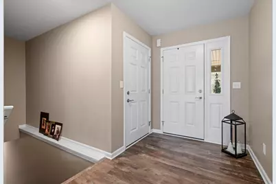 732 Keller Drive, Dixon, IL 61021 - Photo 4
