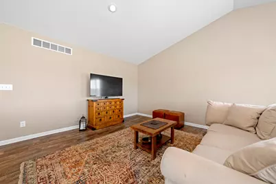 732 Keller Drive, Dixon, IL 61021 - Photo 20