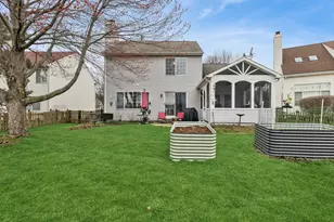 963 Tylerton Cir, Grayslake, IL 60030 - Photo 2