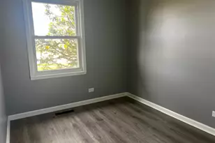 [Address not provided], Round Lake Beach, IL 60073 - Photo 8