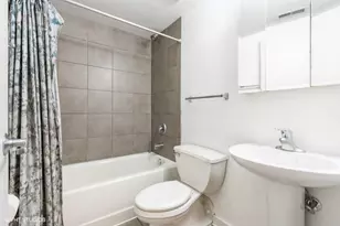 3150 N Sheffield Ave, Chicago, IL 60657 - Photo 10