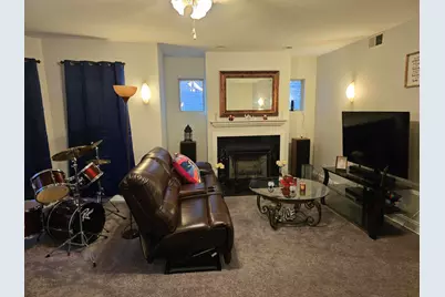 2206 W Highland Avenue, Chicago, IL 60659 - Photo 10