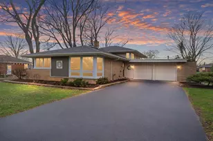 1S714 Westview Ave, Lombard, IL 60148 - Photo 2