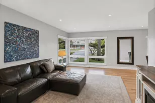 1S714 Westview Ave, Lombard, IL 60148 - Photo 4