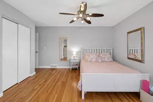 1S714 Westview Ave, Lombard, IL 60148 - Photo 16