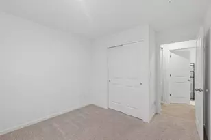 3837 Currant Ln, Elgin, IL 60124 - Photo 16