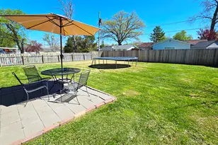 409 S Pleasant Ave, Centralia, IL 62801 - Photo 24