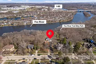 362 1/2 River Bluff Rd, Elgin, IL 60120 - Photo 2