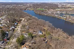 362 1/2 River Bluff Rd, Elgin, IL 60120 - Photo 36