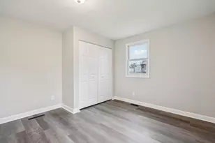 402 Lily Ln, Lakemoor, IL 60051 - Photo 22