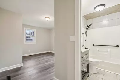 402 Lily Lane, Lakemoor, IL 60051 - Photo 18