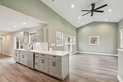 402 Lily Lane, Lakemoor, IL 60051 - Photo 14