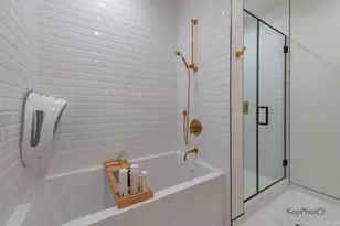 2646 W Augusta Blvd, Chicago, IL 60622 - Photo 16