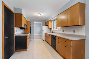 126 Park Ave, Dekalb, IL 60115 - Photo 4