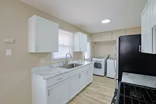 107 Georgine St, Crystal Lake, IL 60014 - Photo 10