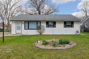 107 Georgine St, Crystal Lake, IL 60014 - Photo 1