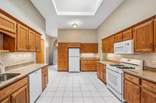 14006 Camden Dr, Orland Park, IL 60462 - Photo 10