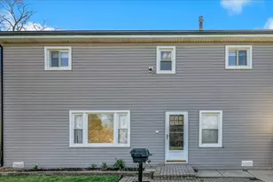 8738 Newland Ave, Oak Lawn, IL 60453 - Photo 4