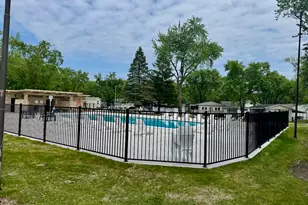 173 Northshore Rd, Elgin, IL 60123 - Photo 34