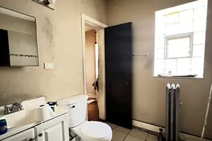 7823 S Cornell Ave, Chicago, IL 60649 - Photo 24