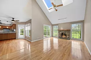 8217 Pine Bluff Ct, Darien, IL 60561 - Photo 10