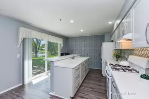 40 Cayman Dr, Montgomery, IL 60538 - Photo 14