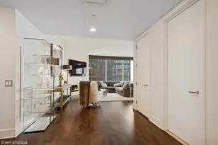 401 N Wabash Ave, Chicago, IL 60611 - Photo 2