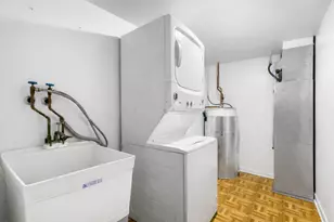 9051 S Roberts Rd, Hickory Hills, IL 60457 - Photo 22