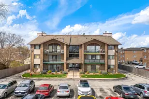 9051 S Roberts Rd, Hickory Hills, IL 60457 - Photo 1