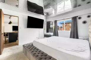 9051 S Roberts Rd, Hickory Hills, IL 60457 - Photo 14