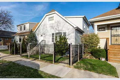 4317 N Meade Avenue, Chicago, IL 60634 - Photo 1