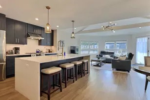 5245 W Ardmore Ave, Chicago, IL 60646 - Photo 8