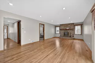 1281 Scarlet Dr, Addison, IL 60101 - Photo 16