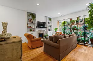 4534 S Woodlawn Ave, Chicago, IL 60653 - Photo 4