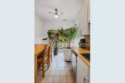 4534 S Woodlawn Avenue #4-11, Chicago, IL 60653 - Photo 8