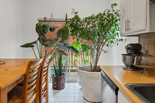 4534 S Woodlawn Ave, Chicago, IL 60653 - Photo 8