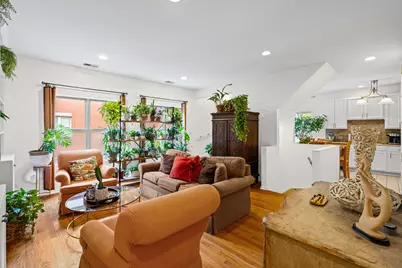 4534 S Woodlawn Avenue #4-11, Chicago, IL 60653 - Photo 2