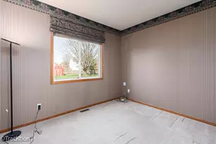 323 Mallard Ln, Sugar Grove, IL 60554 - Photo 16