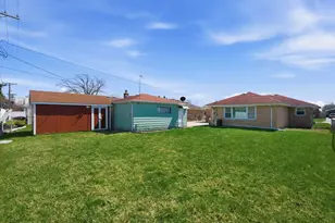 7824 W 74th St, Bridgeview, IL 60455 - Photo 8