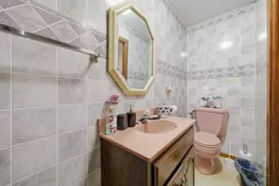 7824 W 74th St, Bridgeview, IL 60455 - Photo 20