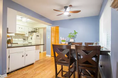 6616 W 64th Place #1E, Chicago, IL 60638 - Photo 4