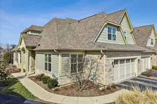 33 Woodland Trail, Lincolnshire, IL 60069 - Photo 1