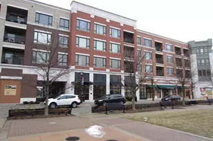 850 Village Center Dr, Burr Ridge, IL 60527 - Photo 2